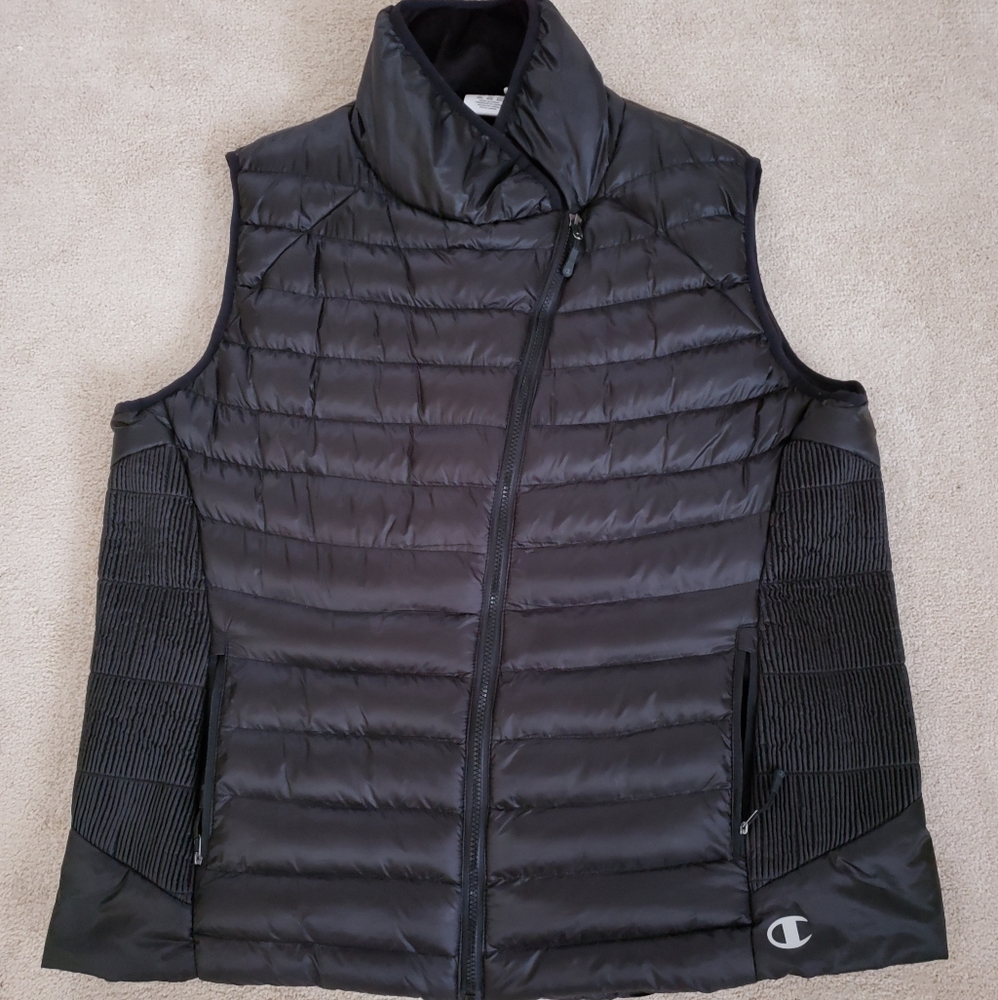 Champion puffed vest